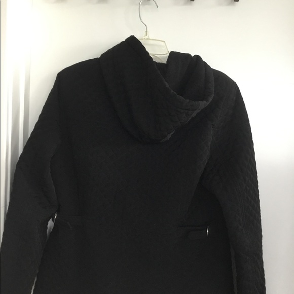 Gorgeous Quilted winter jacket - Picture 3 of 4